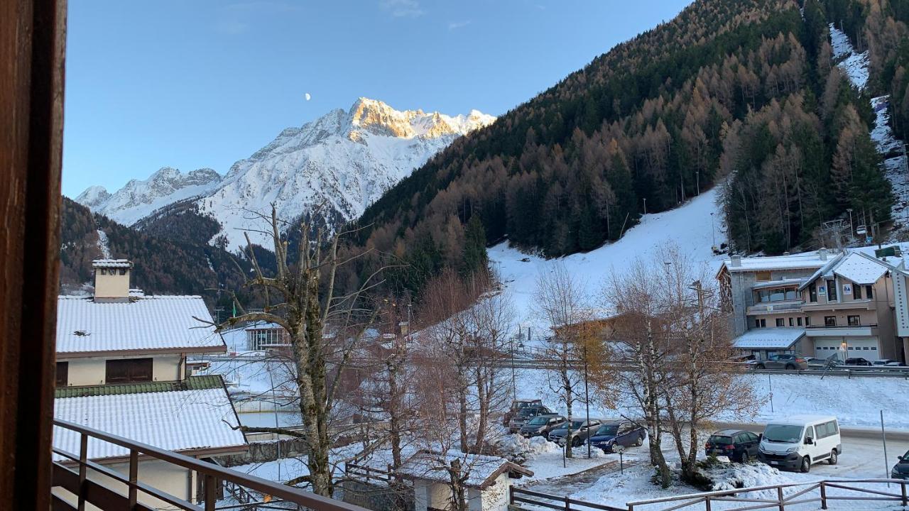 Appartamento Blue Mountain Ponte Di Legno Esterno foto