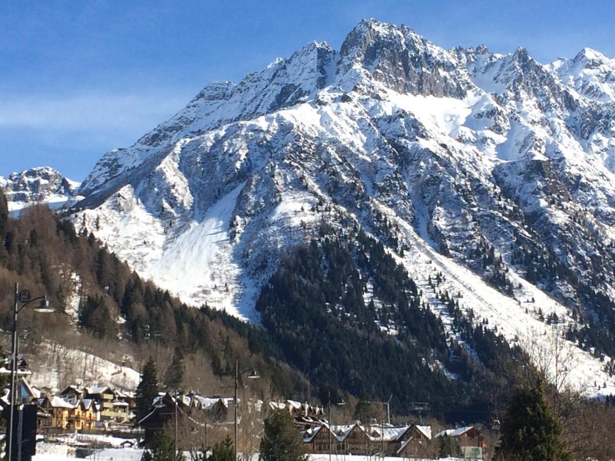 Appartamento Blue Mountain Ponte Di Legno Esterno foto